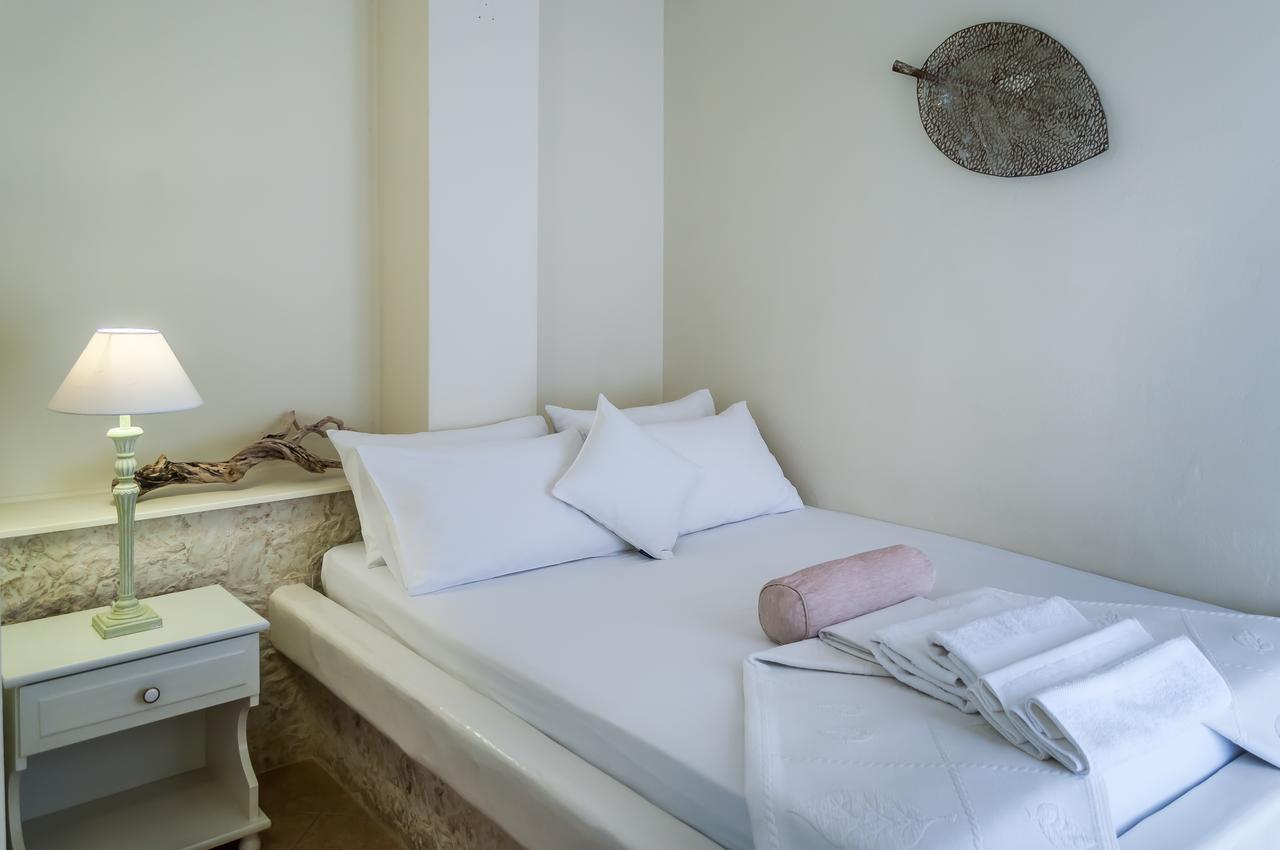 Oceanis Rooms Адамас Екстер'єр фото